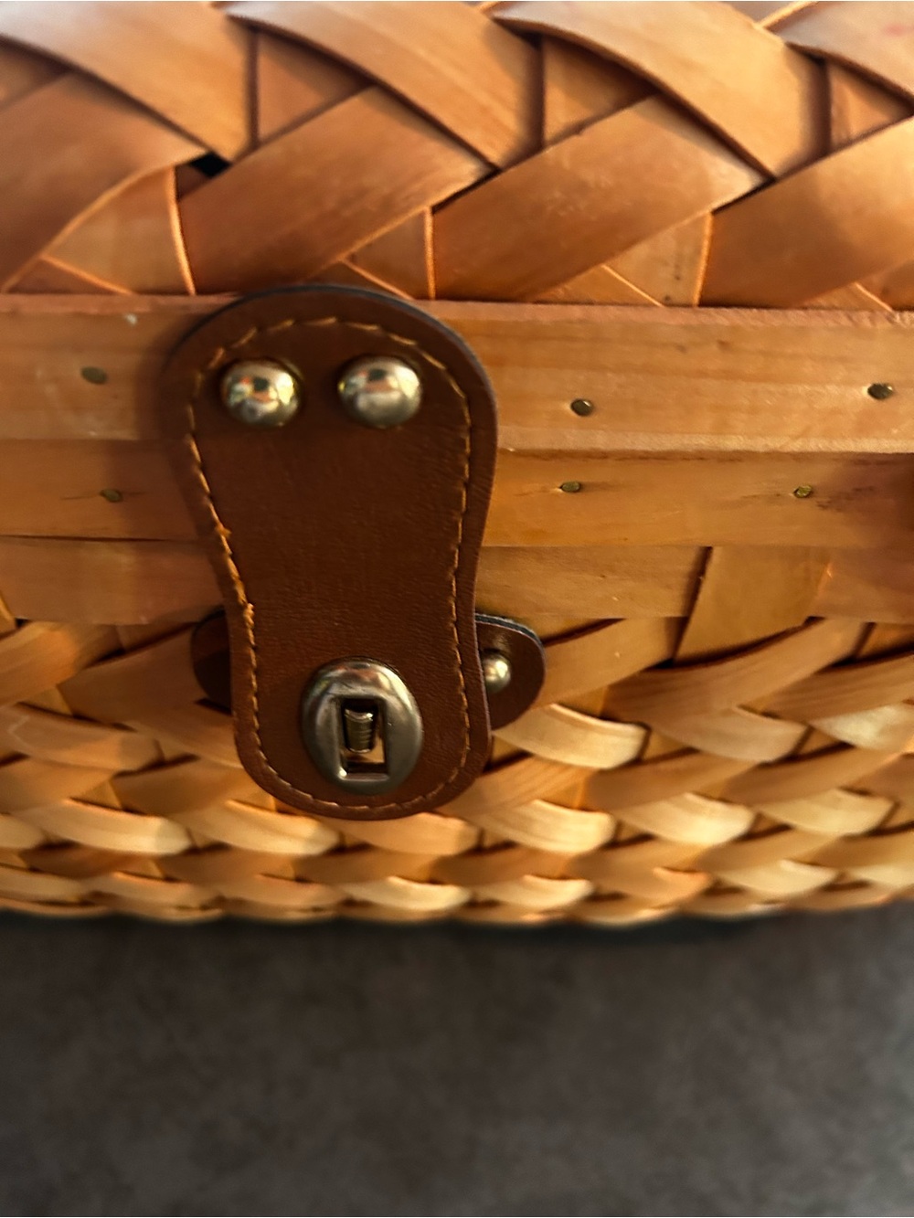 Vintage Picnic Basket With Dinnerware Service for 6 - Picture 11 of 16